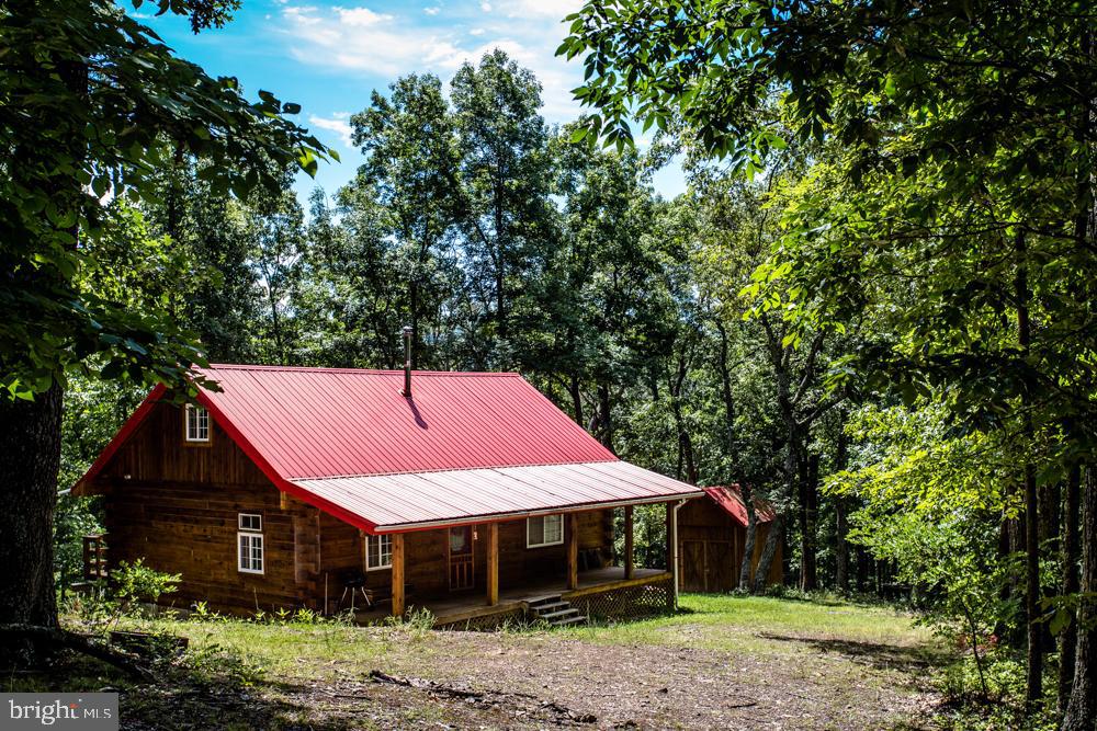 POTOMAC VALLEY OVERLOOK - Residential
