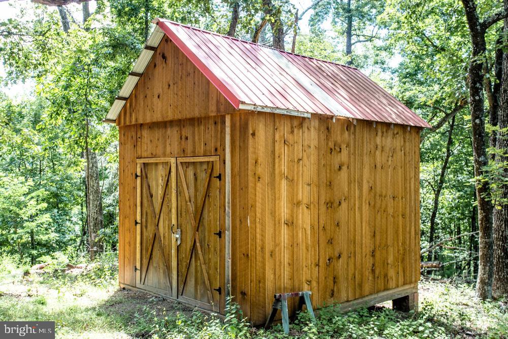 POTOMAC VALLEY OVERLOOK - Residential