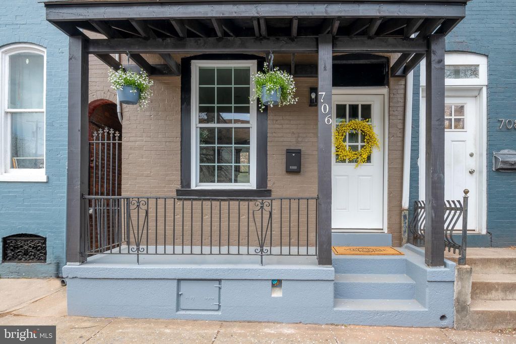 Photo of 706 N QUEEN ST, LANCASTER, PA 17603 (MLS # PALA2032936)