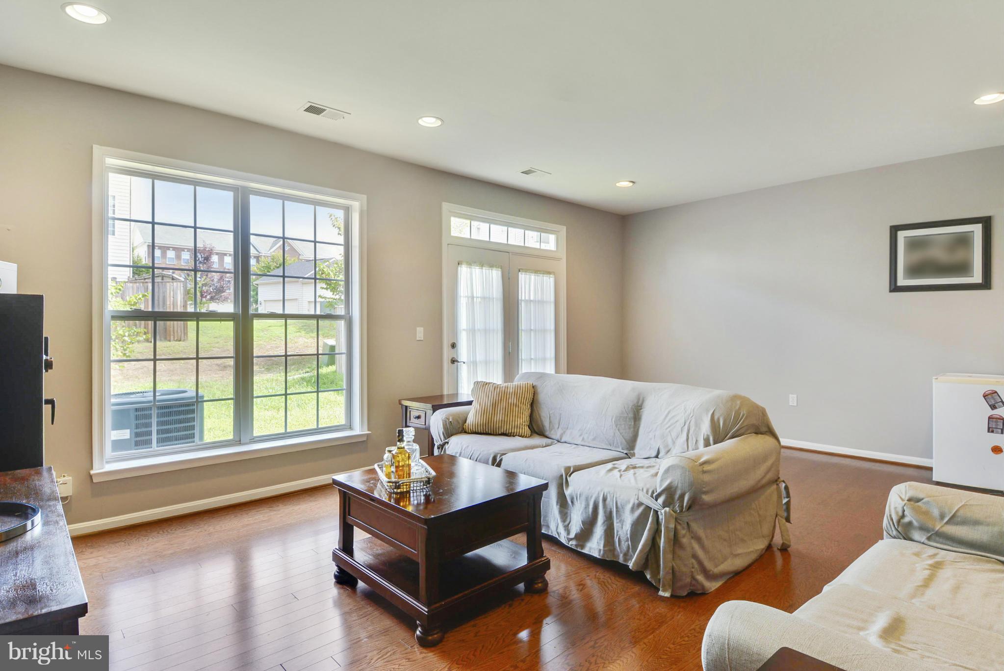 PORT POTOMAC - Residential