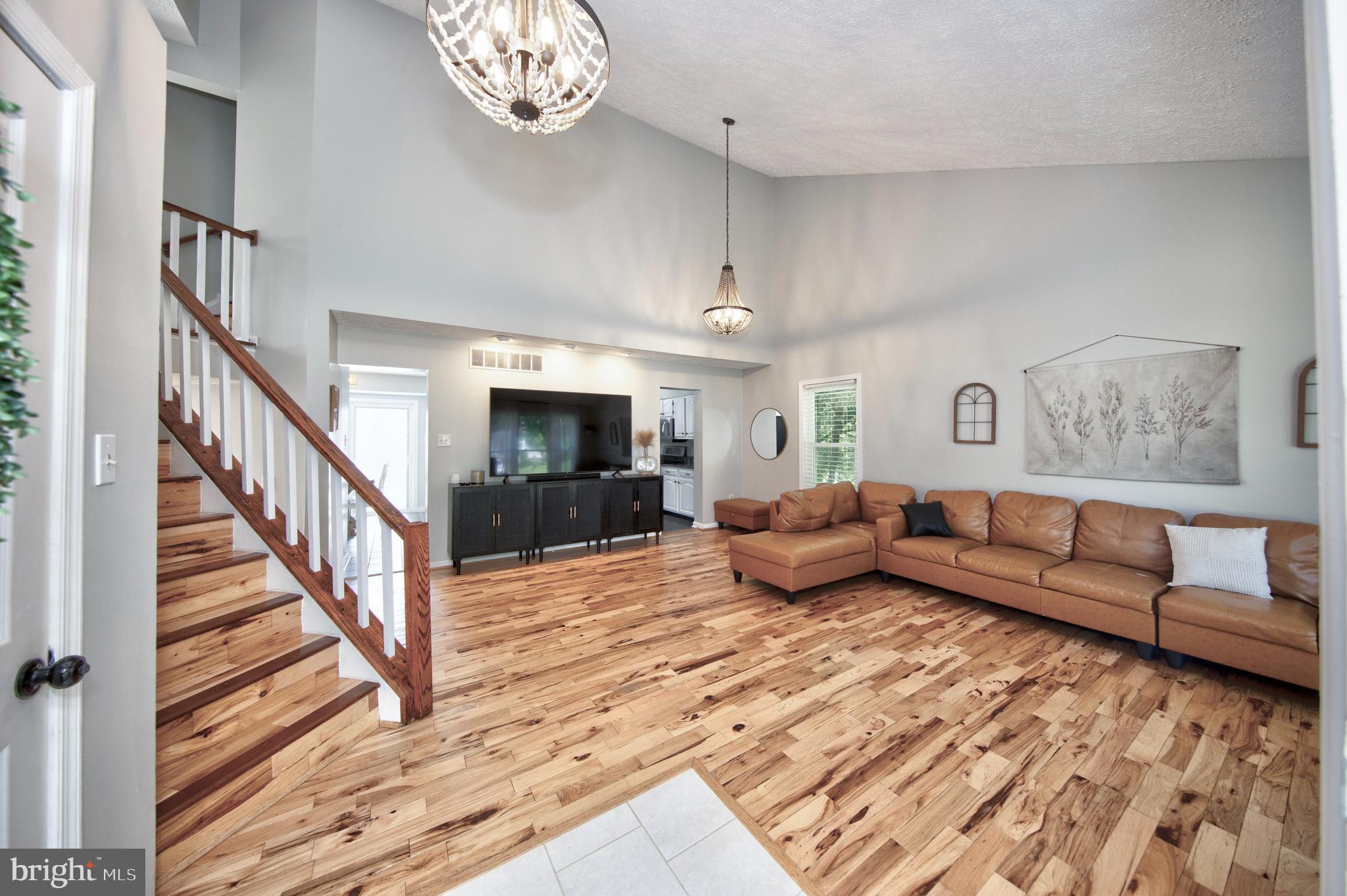 1407 VALLEY FORGE WAY