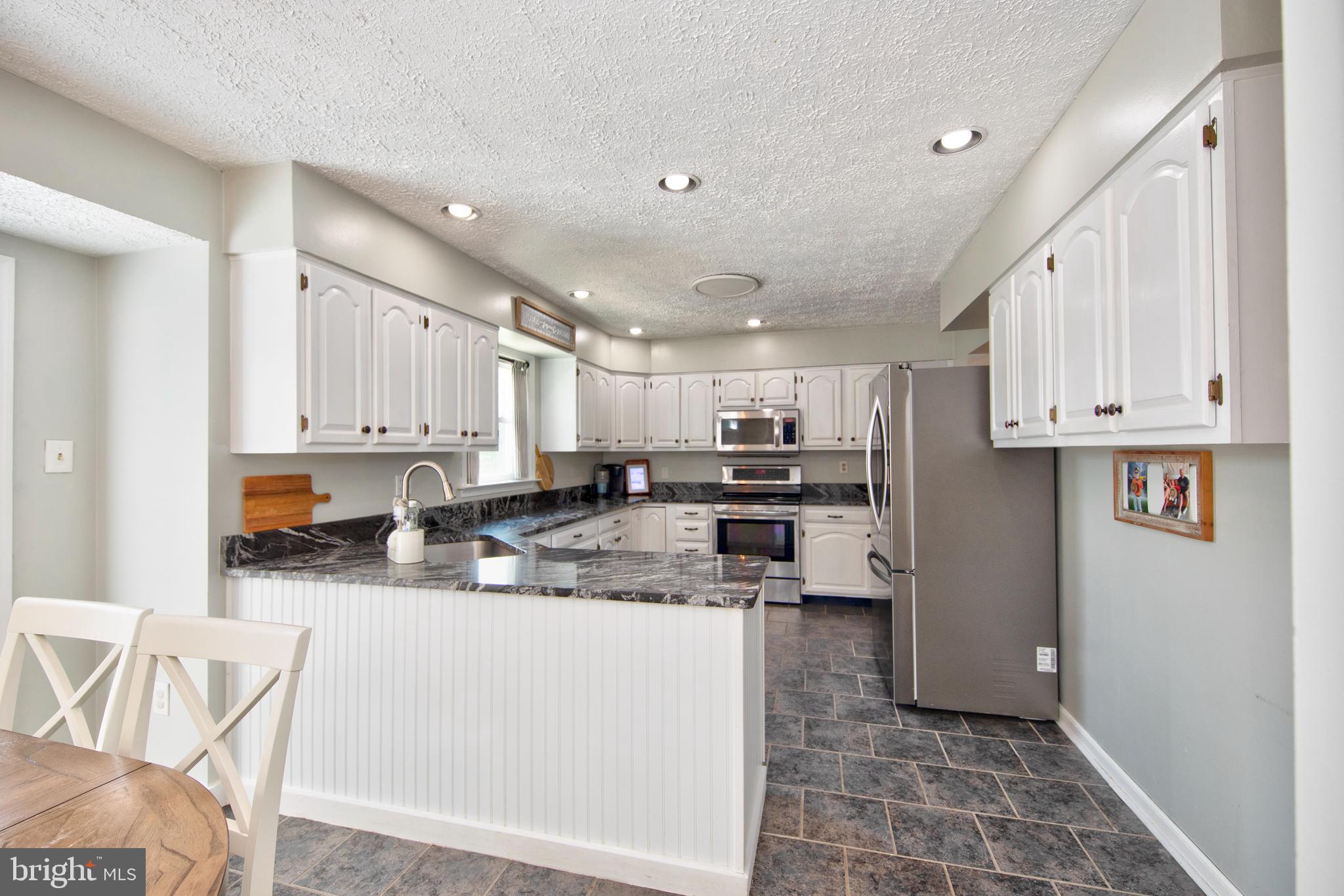 1407 VALLEY FORGE WAY