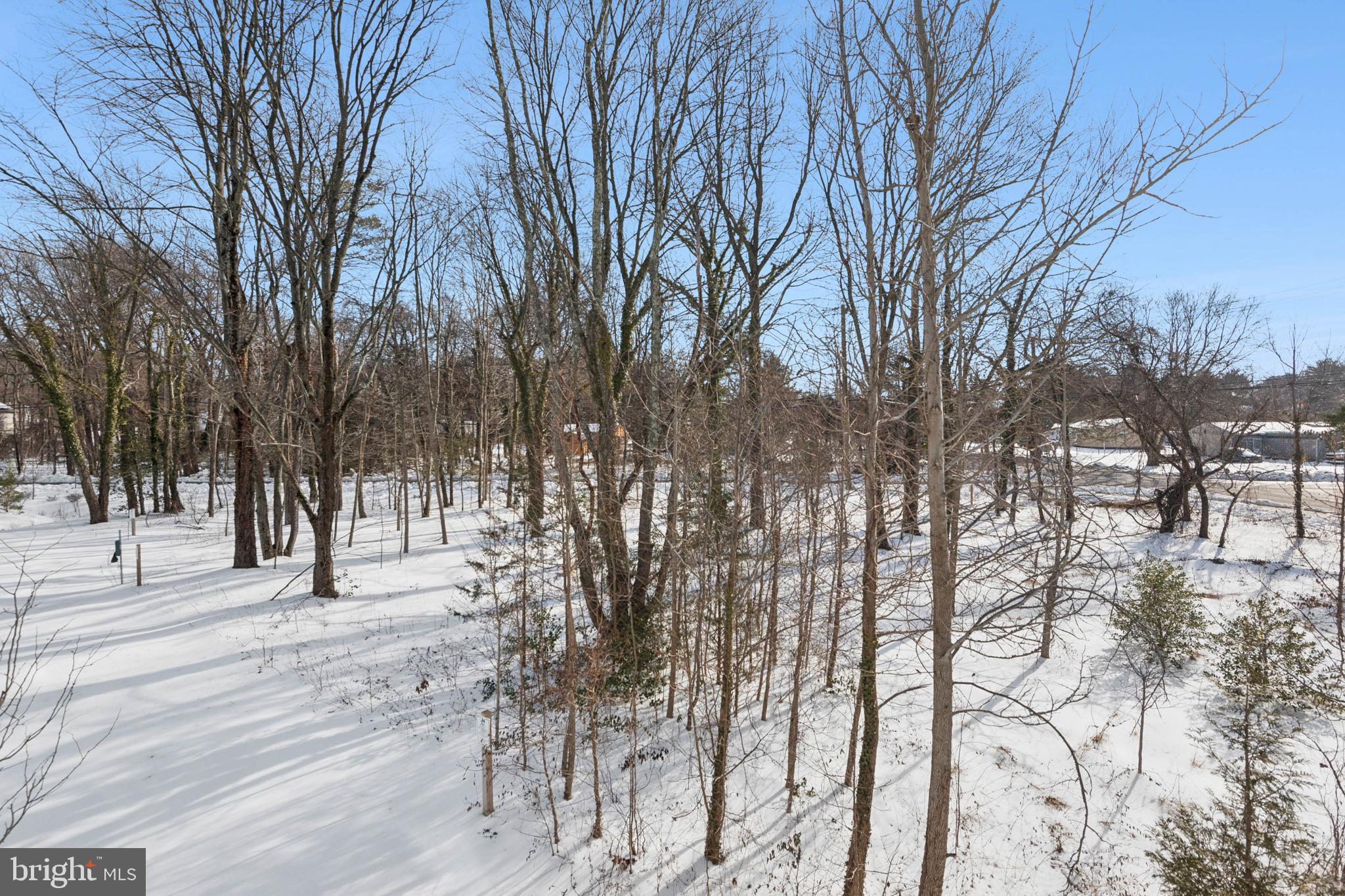 WOLF RUN LANE - Residential