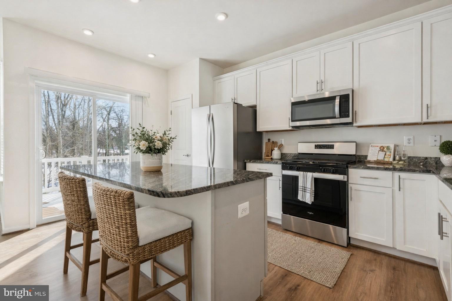 WOLF RUN LANE - Residential