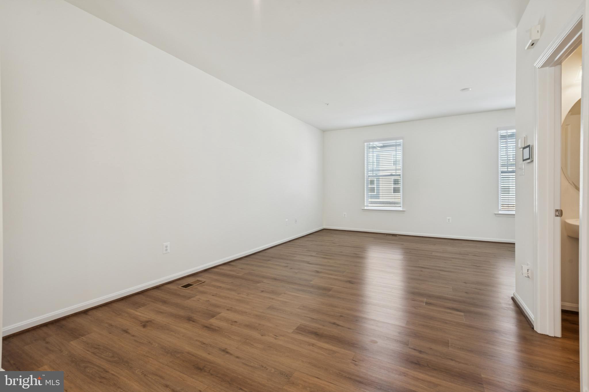 WOLF RUN LANE - Residential