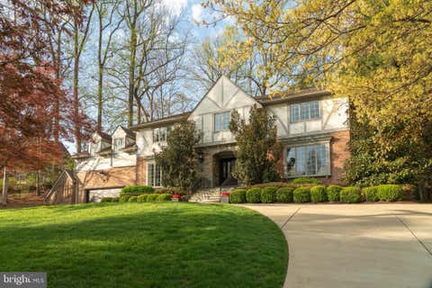 Homes For Sale - 7204 Loch Lomond Drive<br/> BETHESDA, MD 20817