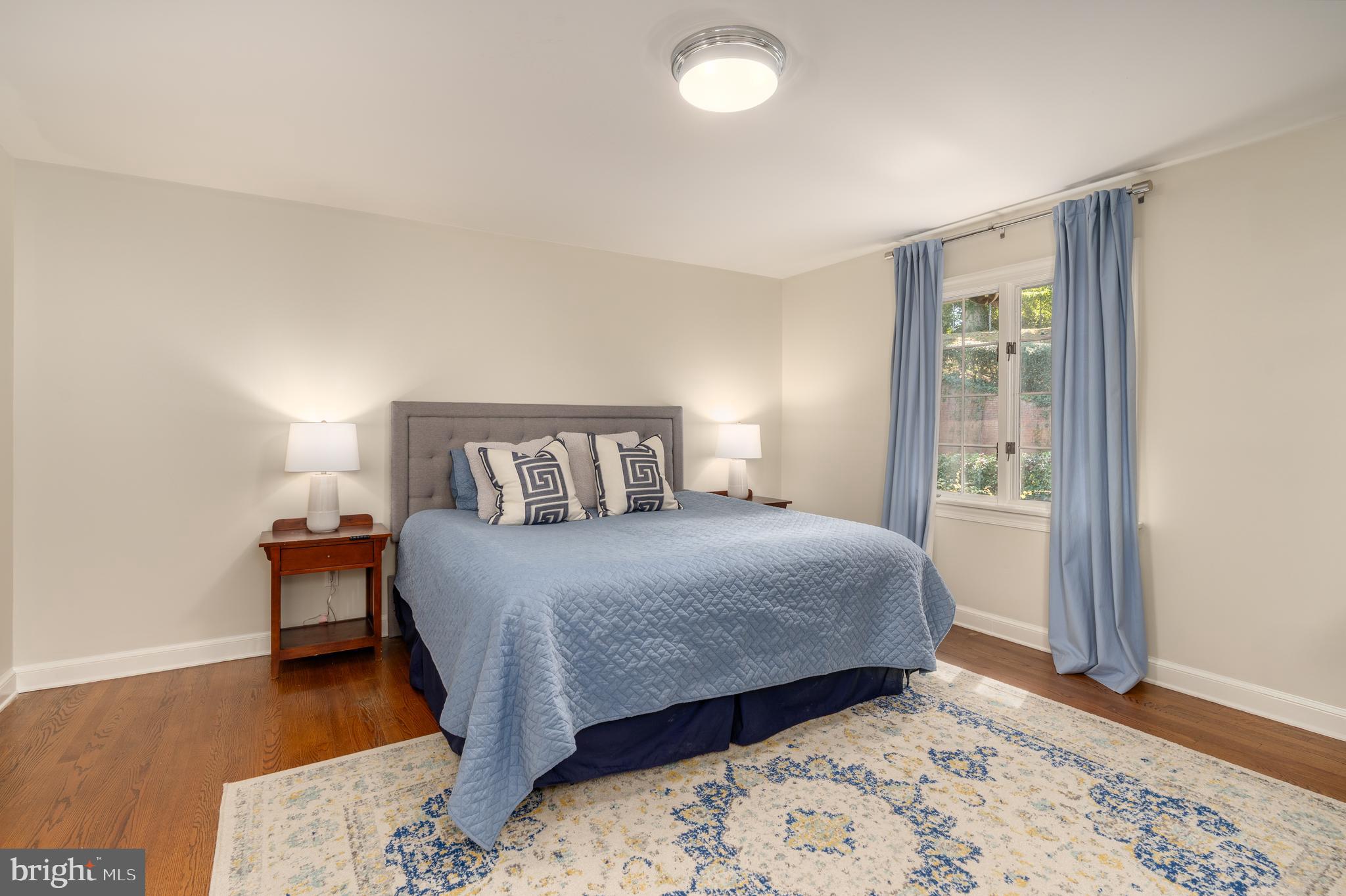 BANNOCKBURN ESTATES - Residential