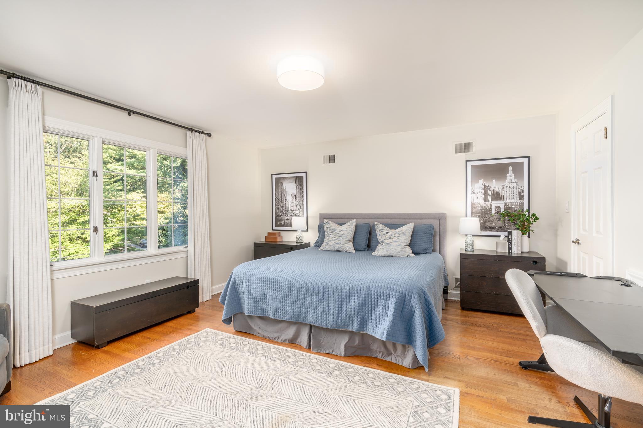 BANNOCKBURN ESTATES - Residential