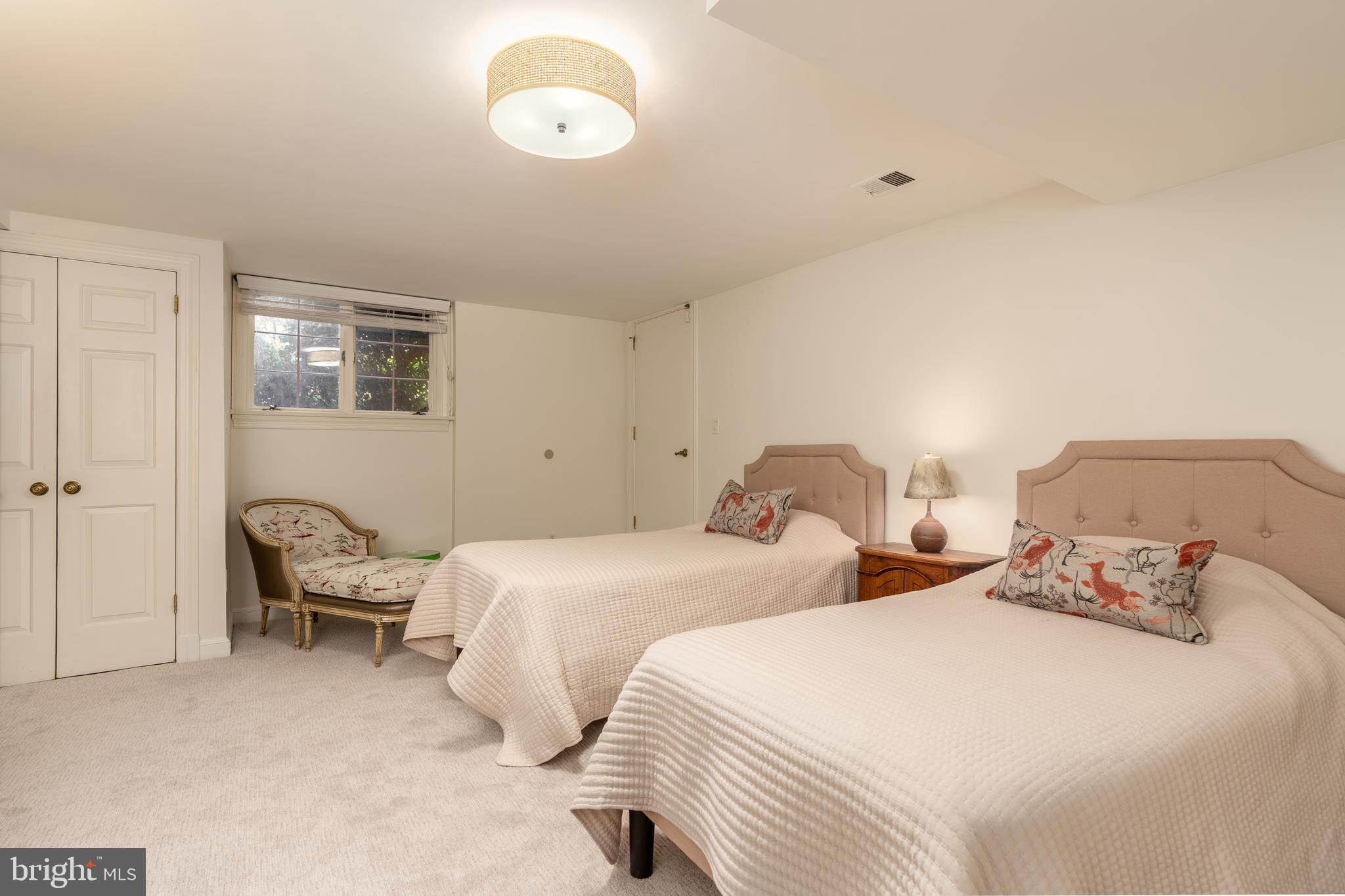 BANNOCKBURN ESTATES - Residential