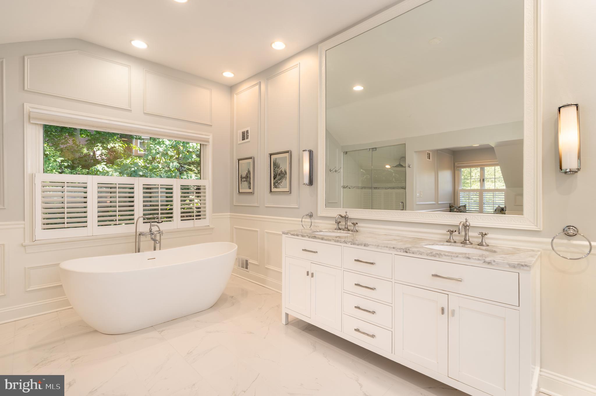 BANNOCKBURN ESTATES - Residential