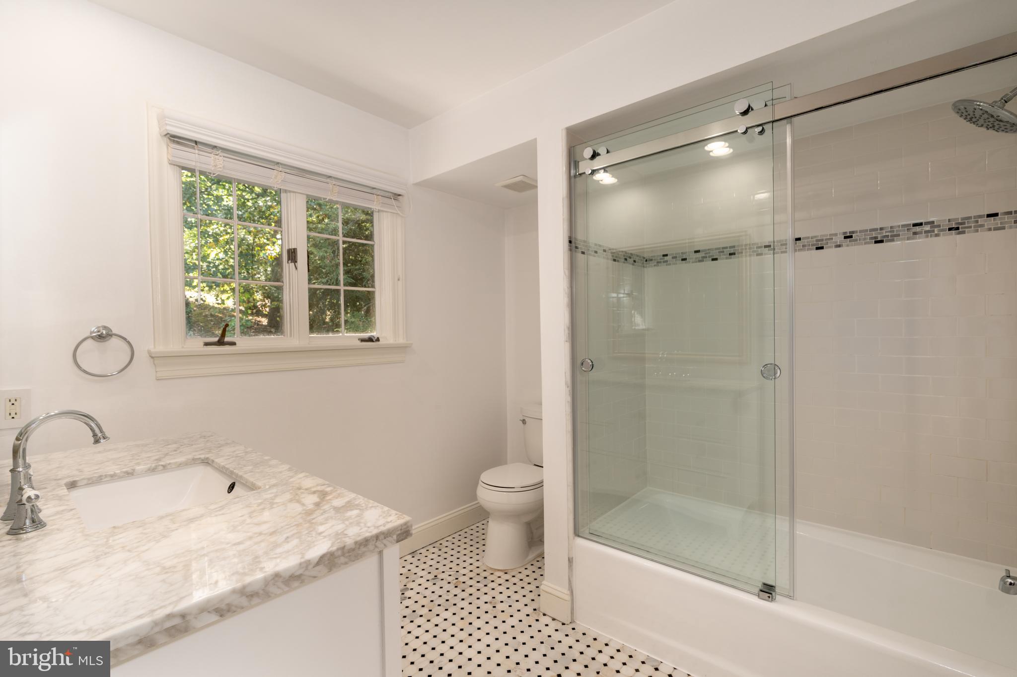 BANNOCKBURN ESTATES - Residential