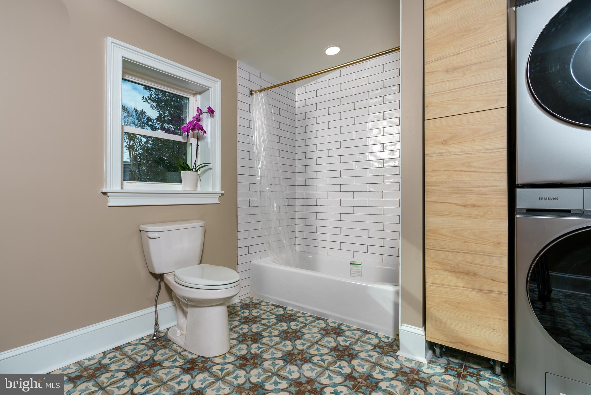 MEDIA - Residential Lease