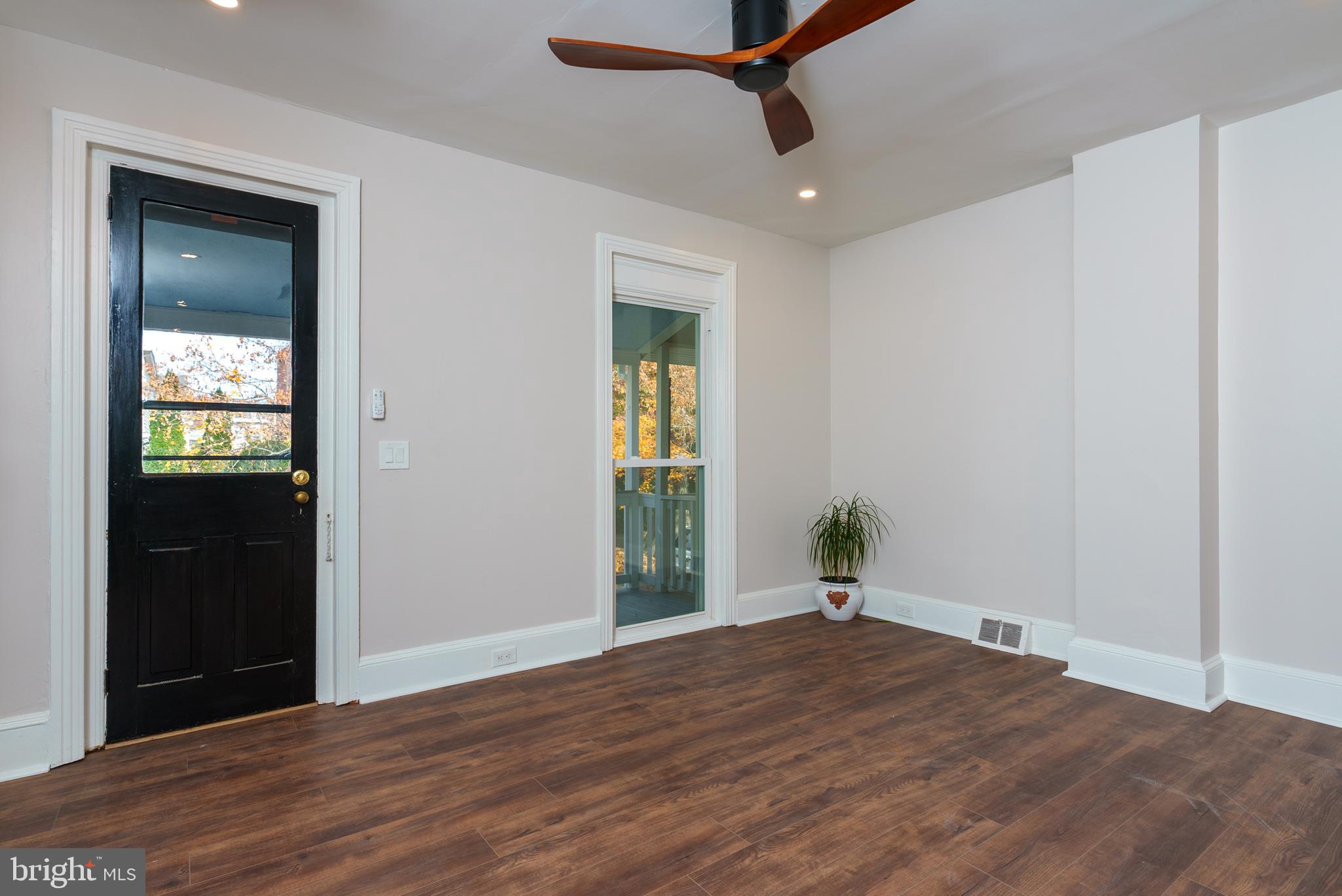 MEDIA - Residential Lease