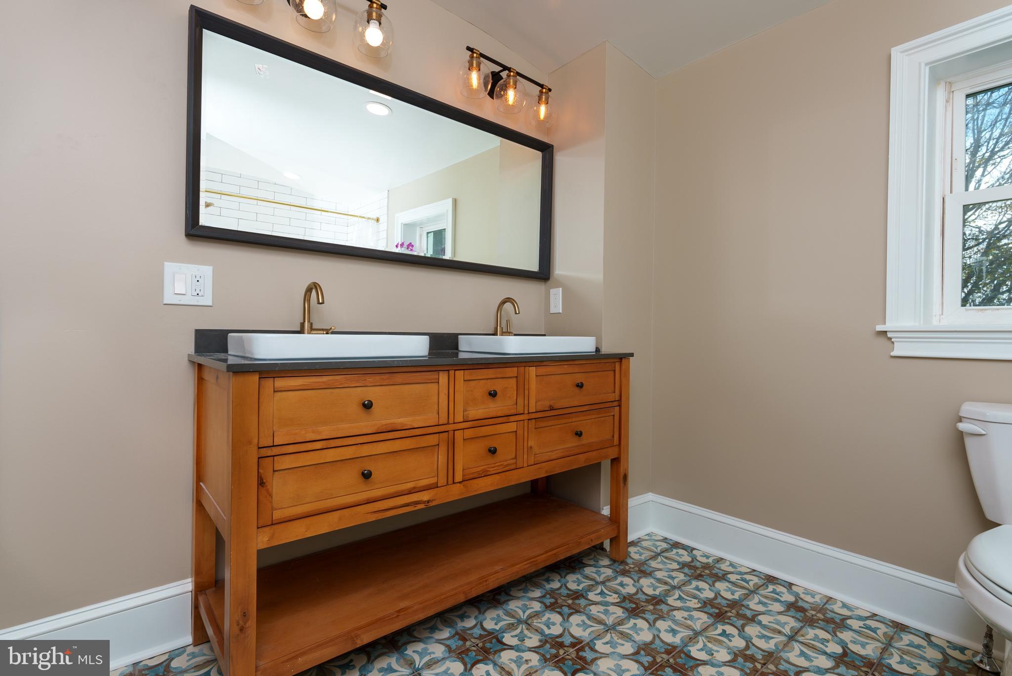 MEDIA - Residential Lease