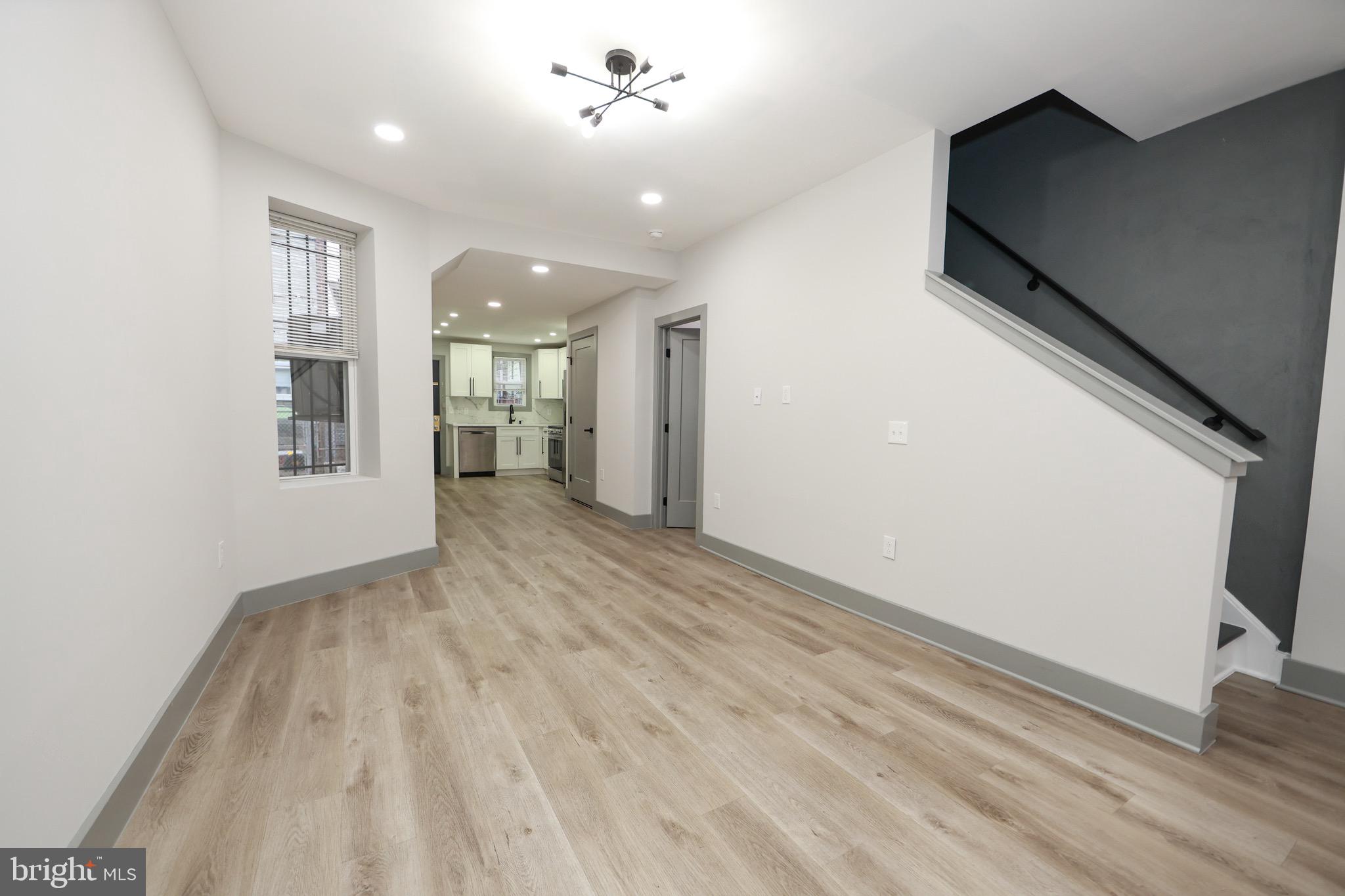 HARROWGATE - Residential