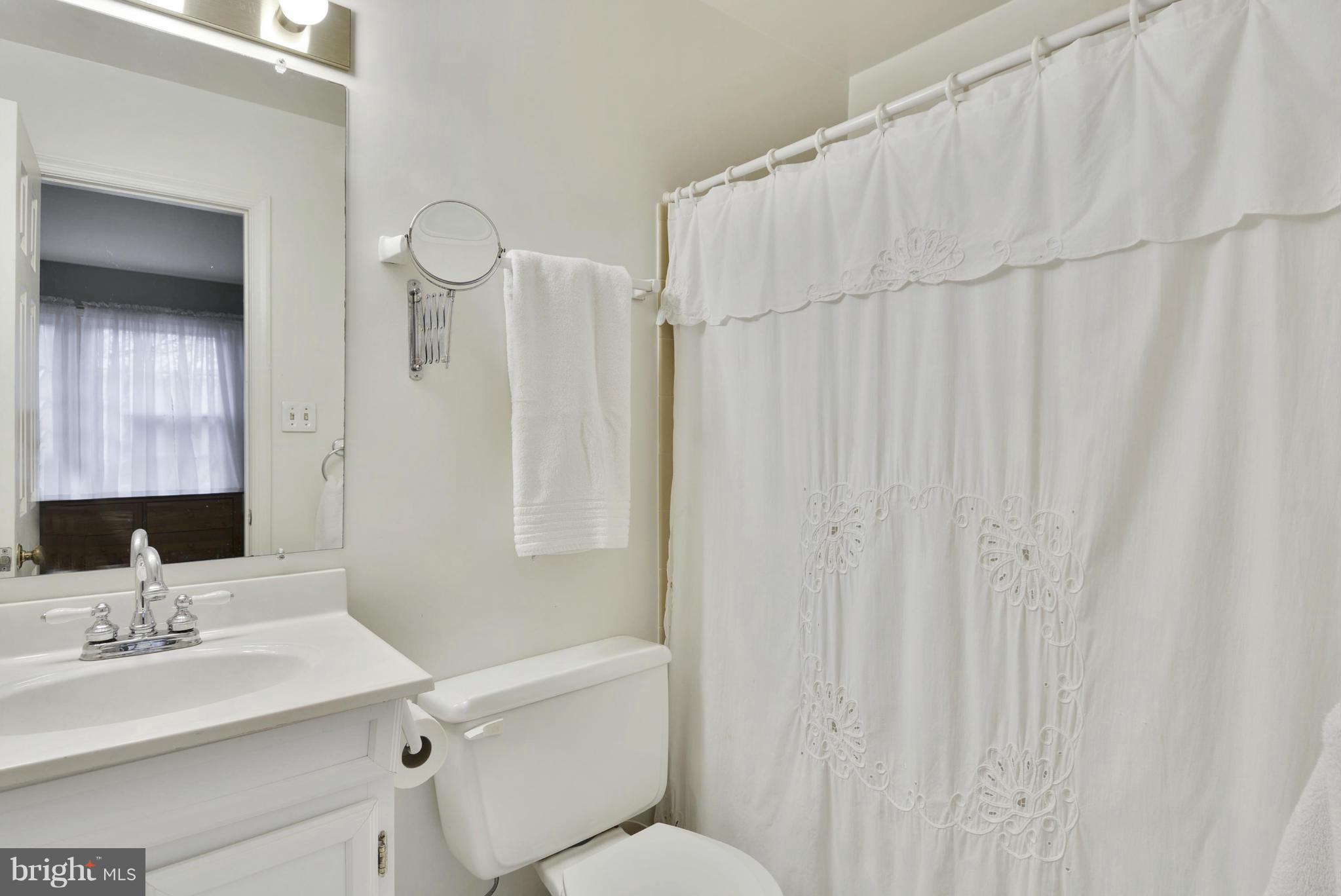 HUNTINGTON AT MT VERNON - Residential