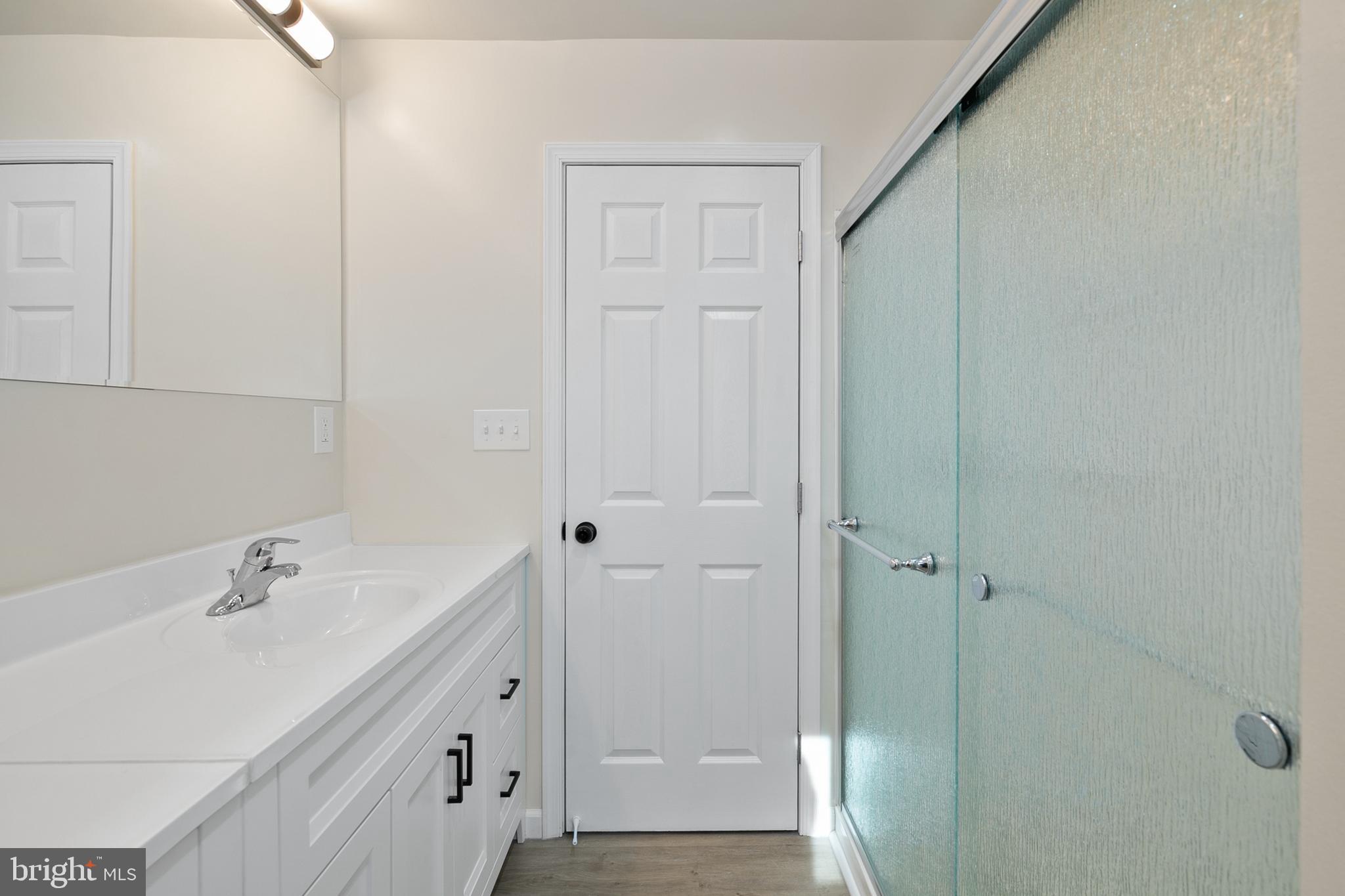 BRENTWOOD MANOR - Residential