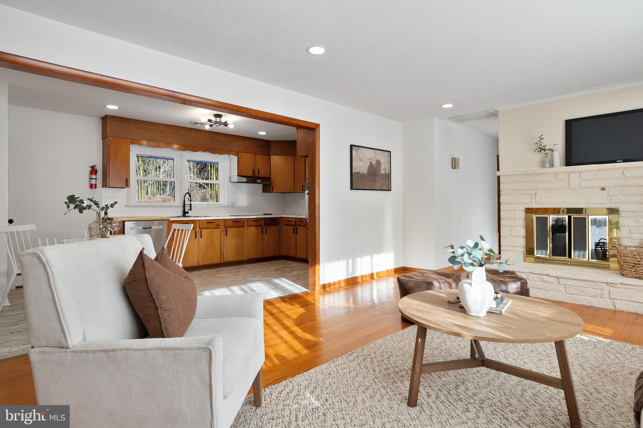 BRENTWOOD MANOR - Residential