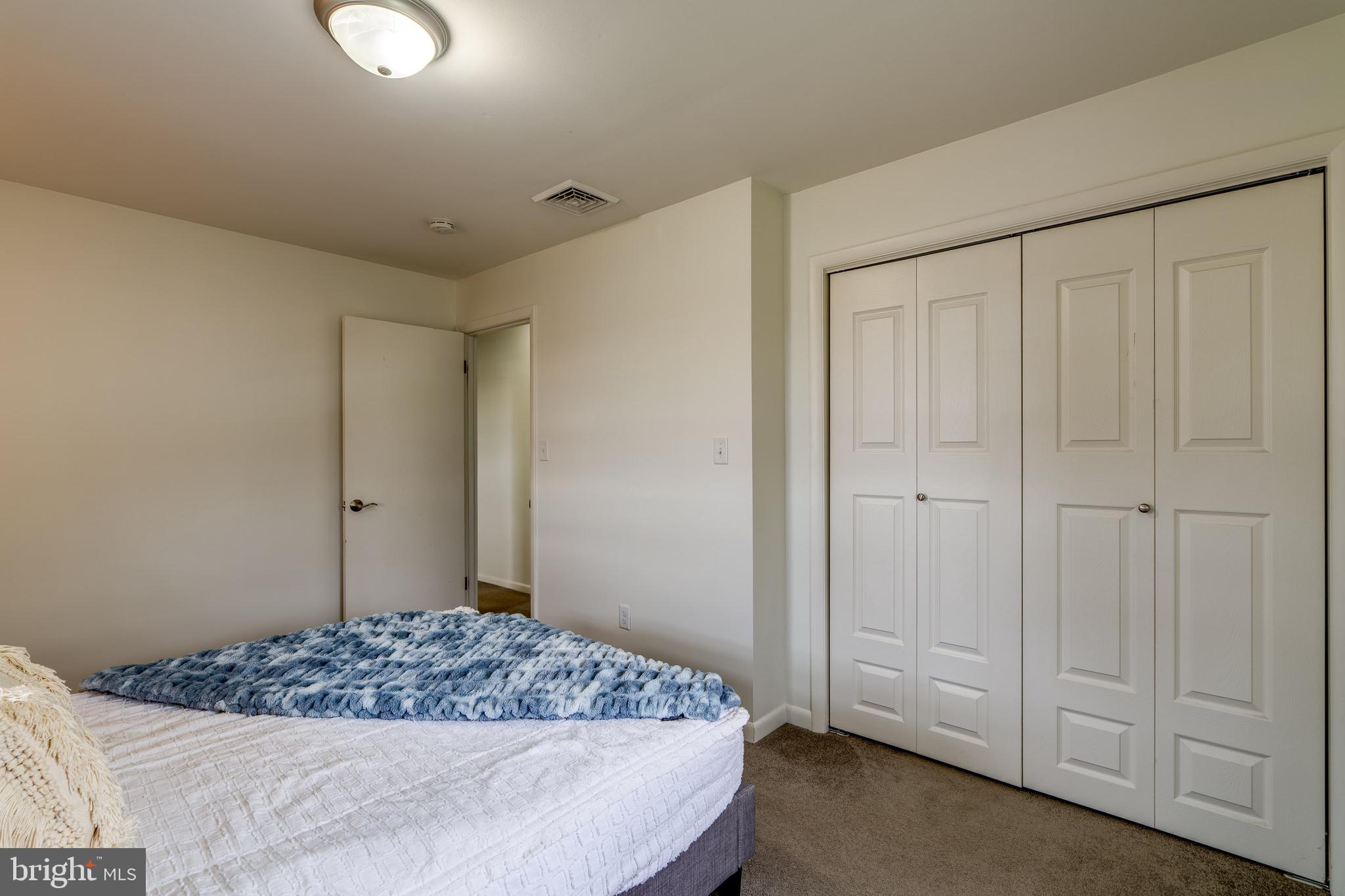 ELIZABETHTOWN BOROUGH - Residential