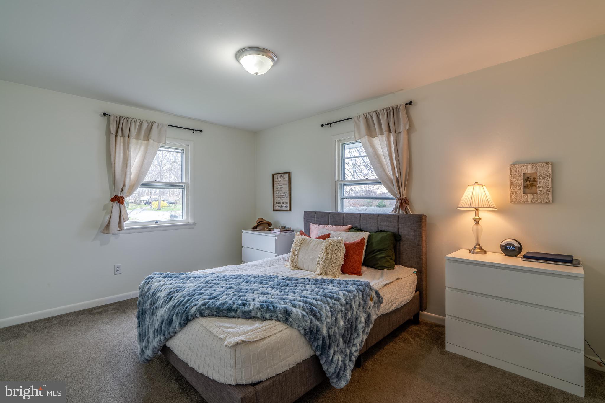 ELIZABETHTOWN BOROUGH - Residential