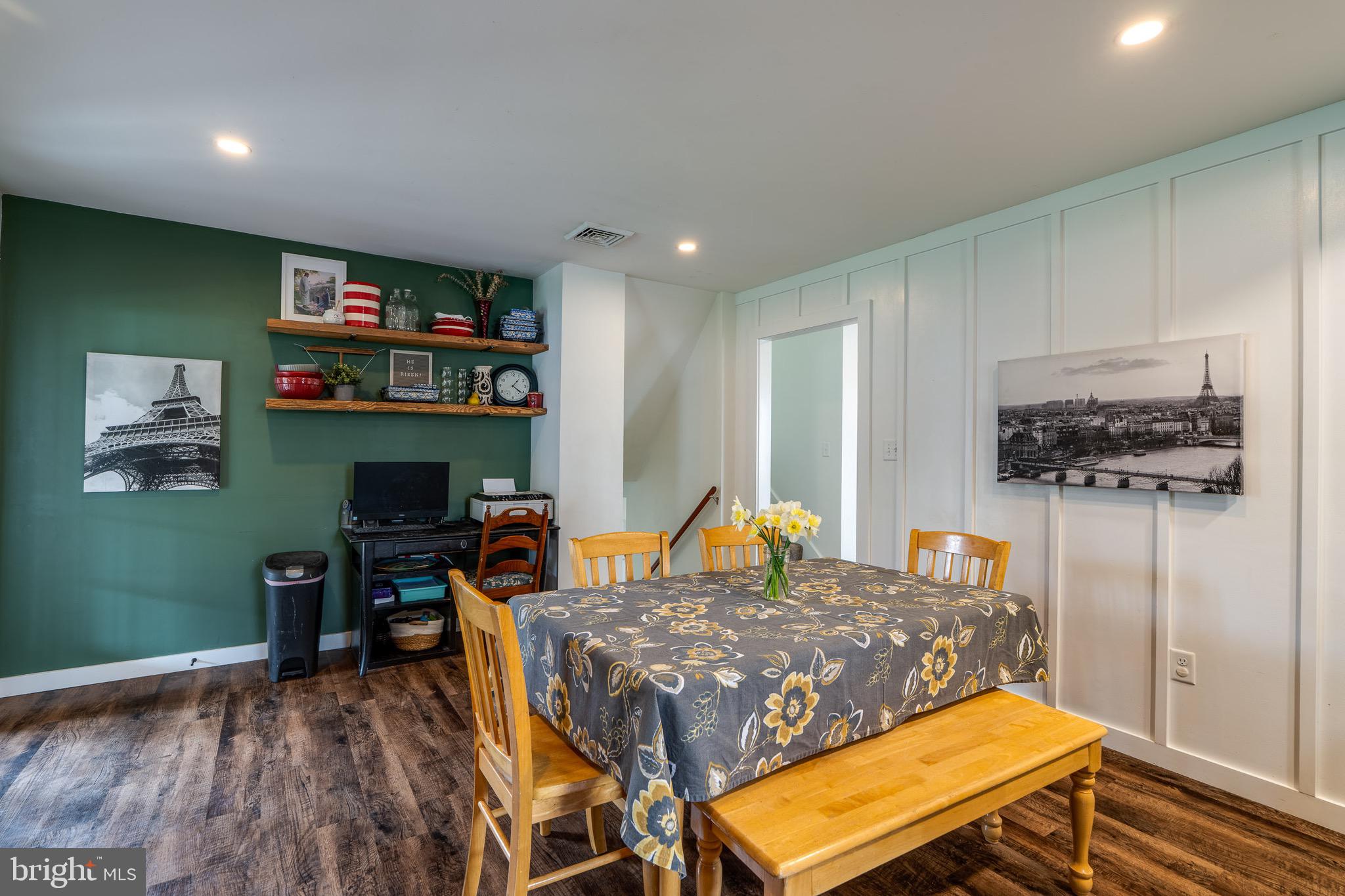 ELIZABETHTOWN BOROUGH - Residential