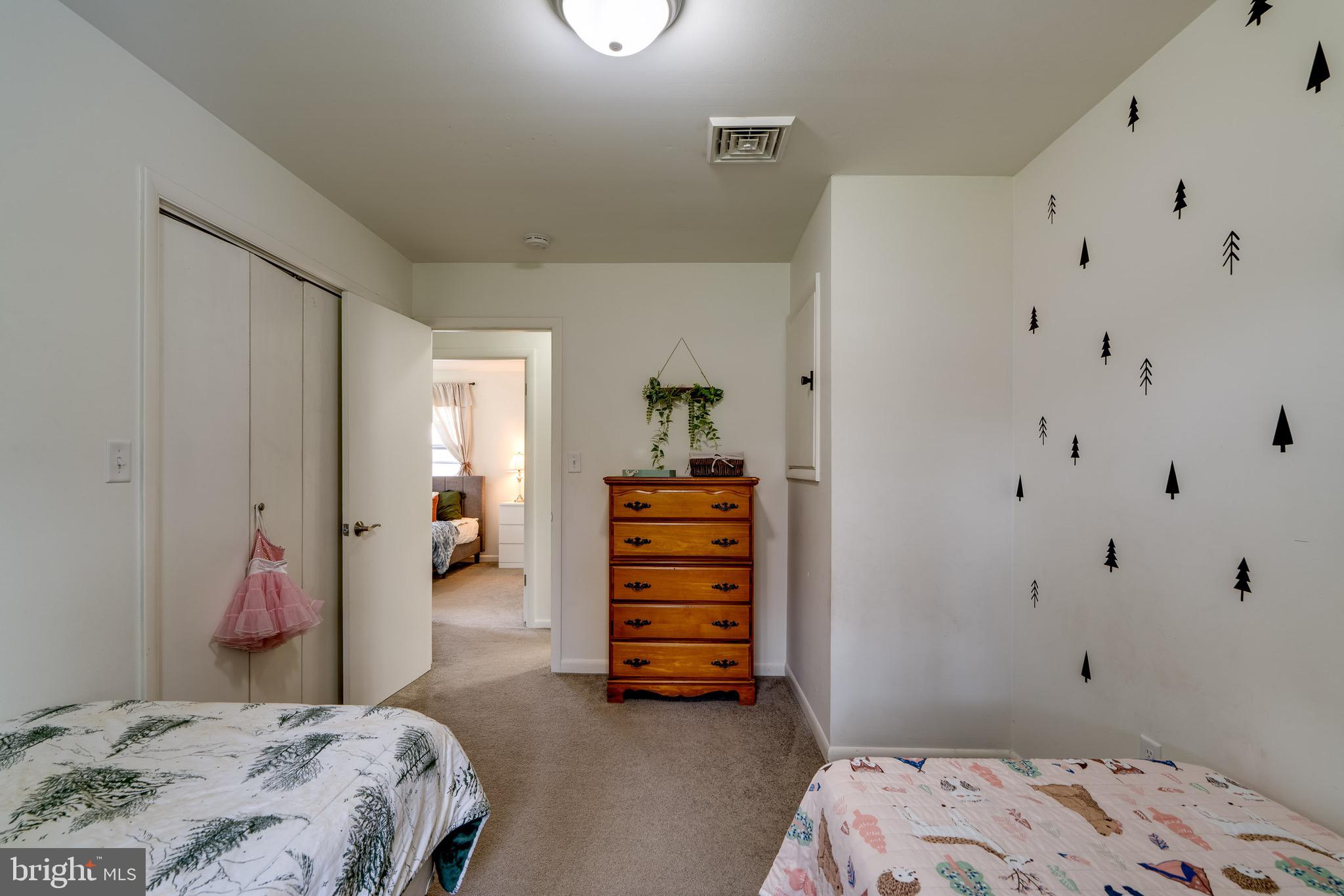 ELIZABETHTOWN BOROUGH - Residential