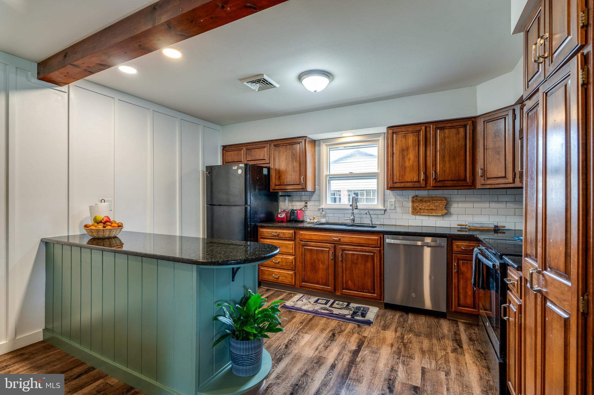 ELIZABETHTOWN BOROUGH - Residential