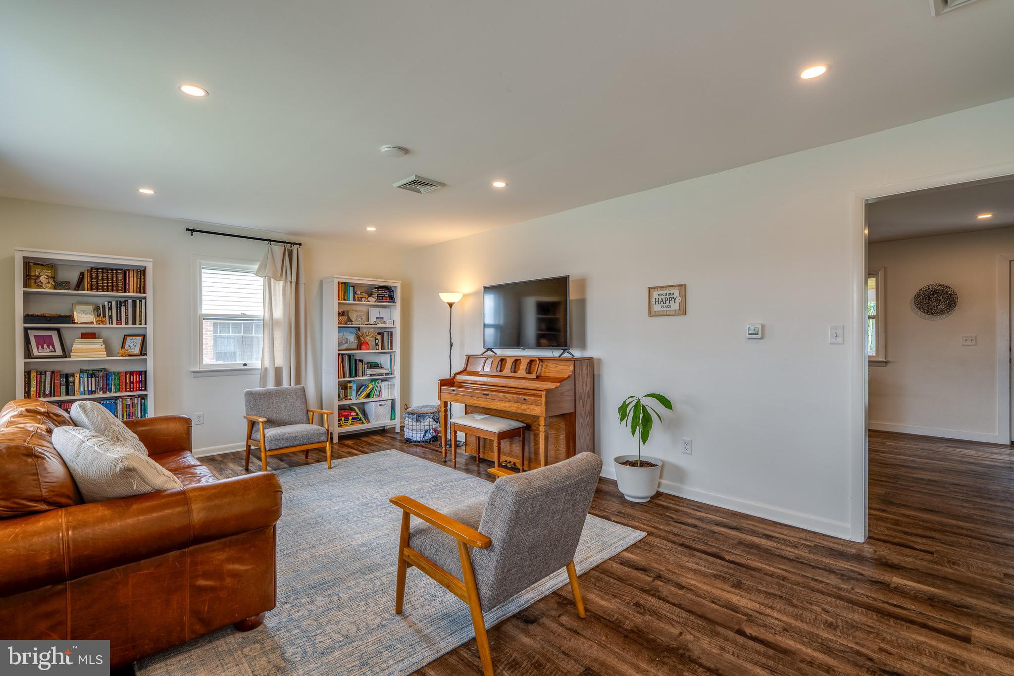 ELIZABETHTOWN BOROUGH - Residential