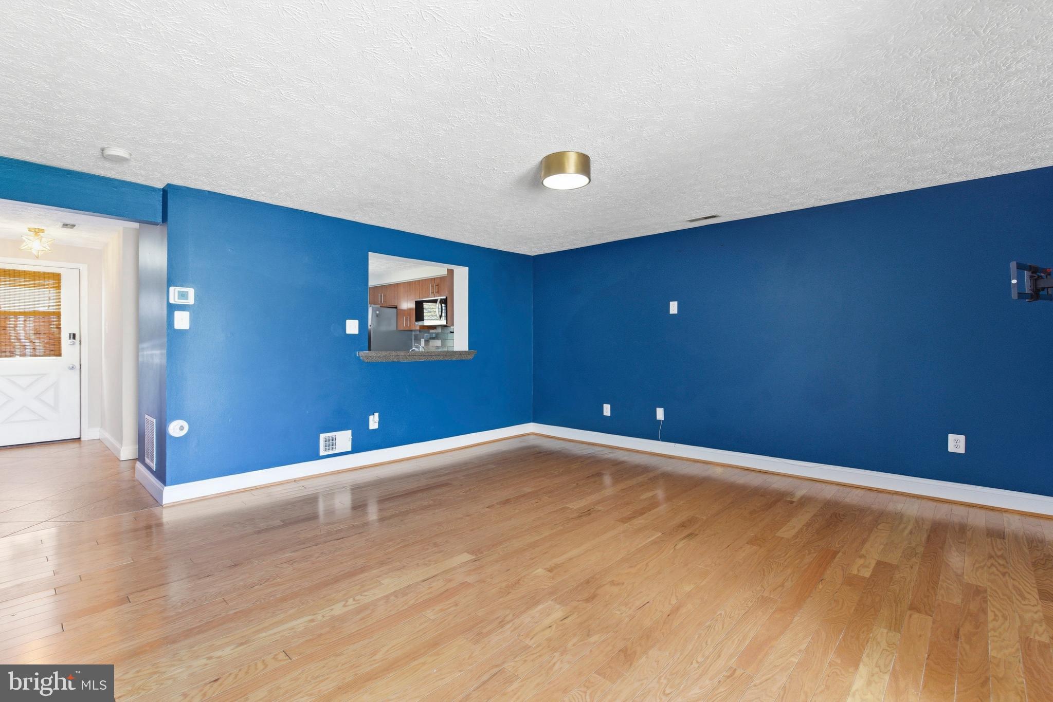 UPTON VILLAGE NORTH - Residential