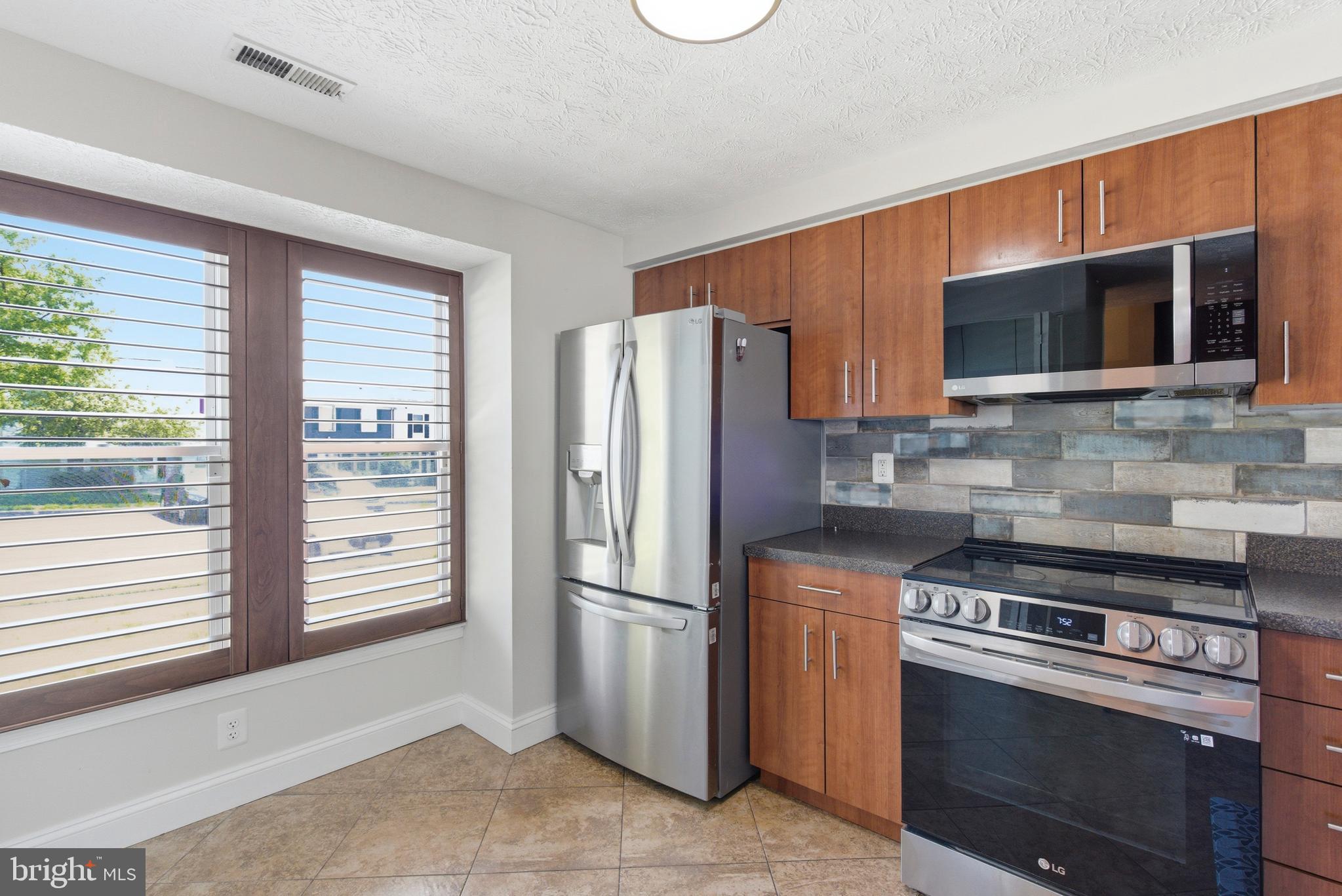 UPTON VILLAGE NORTH - Residential