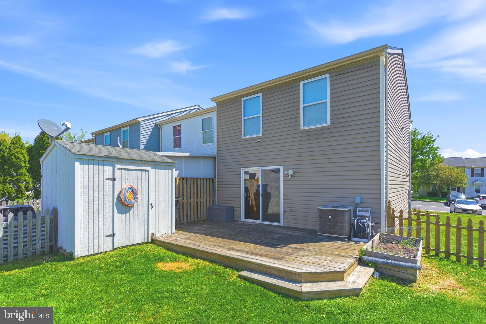 UPTON VILLAGE NORTH - Residential