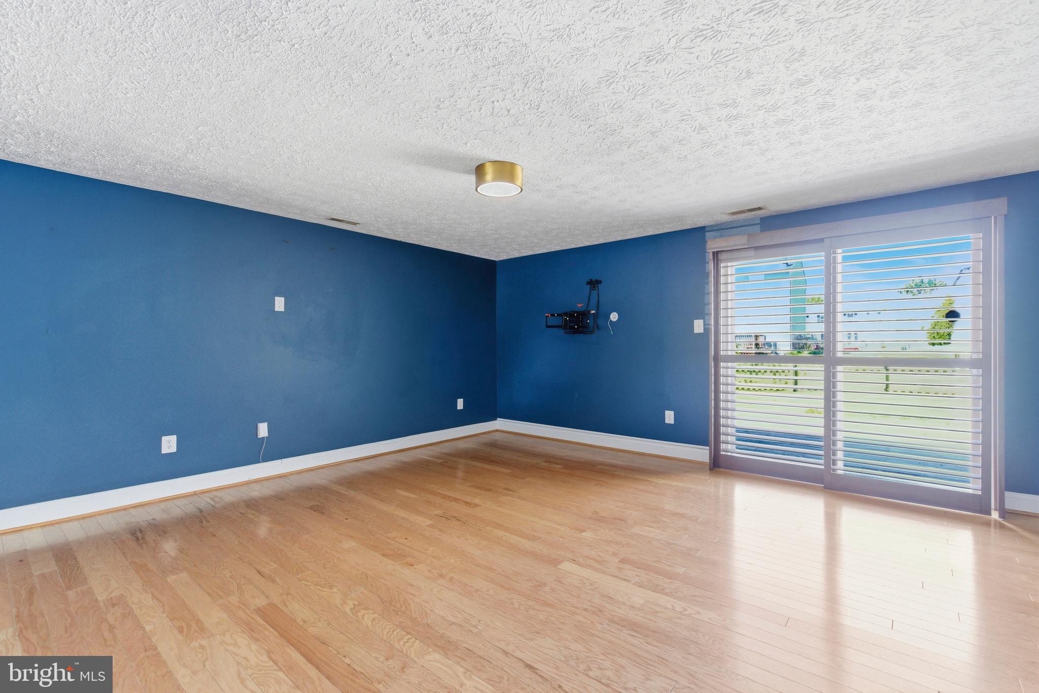 UPTON VILLAGE NORTH - Residential