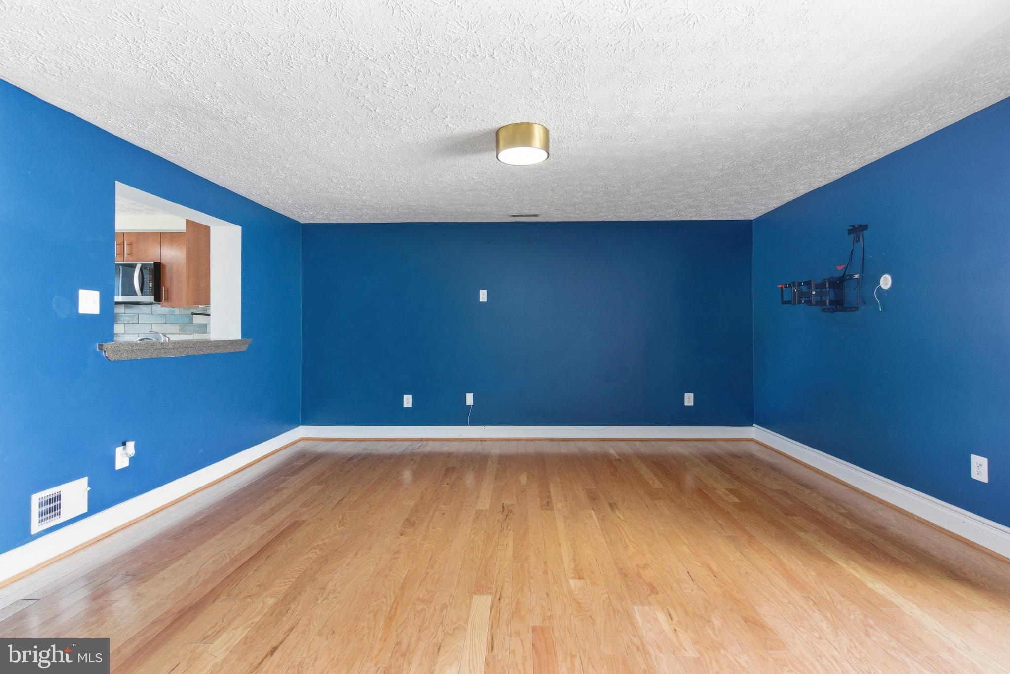 UPTON VILLAGE NORTH - Residential