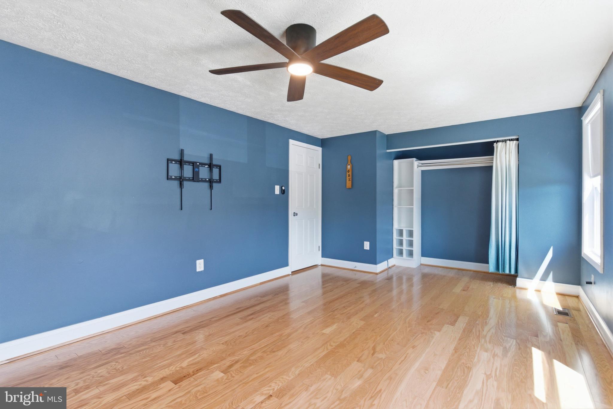 UPTON VILLAGE NORTH - Residential