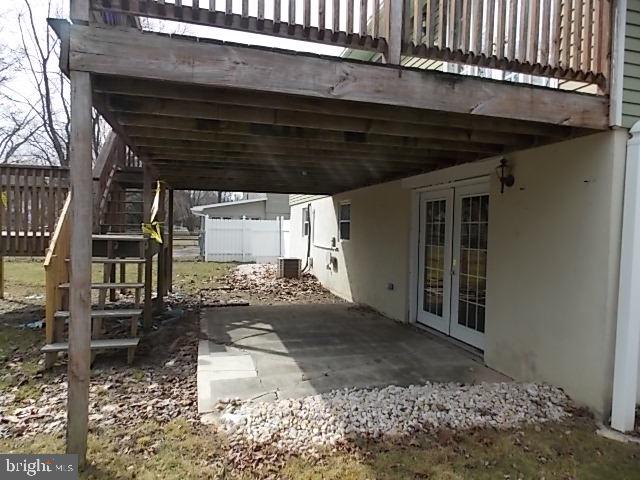 CLOVER LANE - Residential
