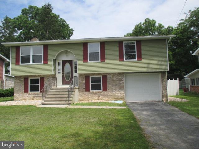 CLOVER LANE - Residential