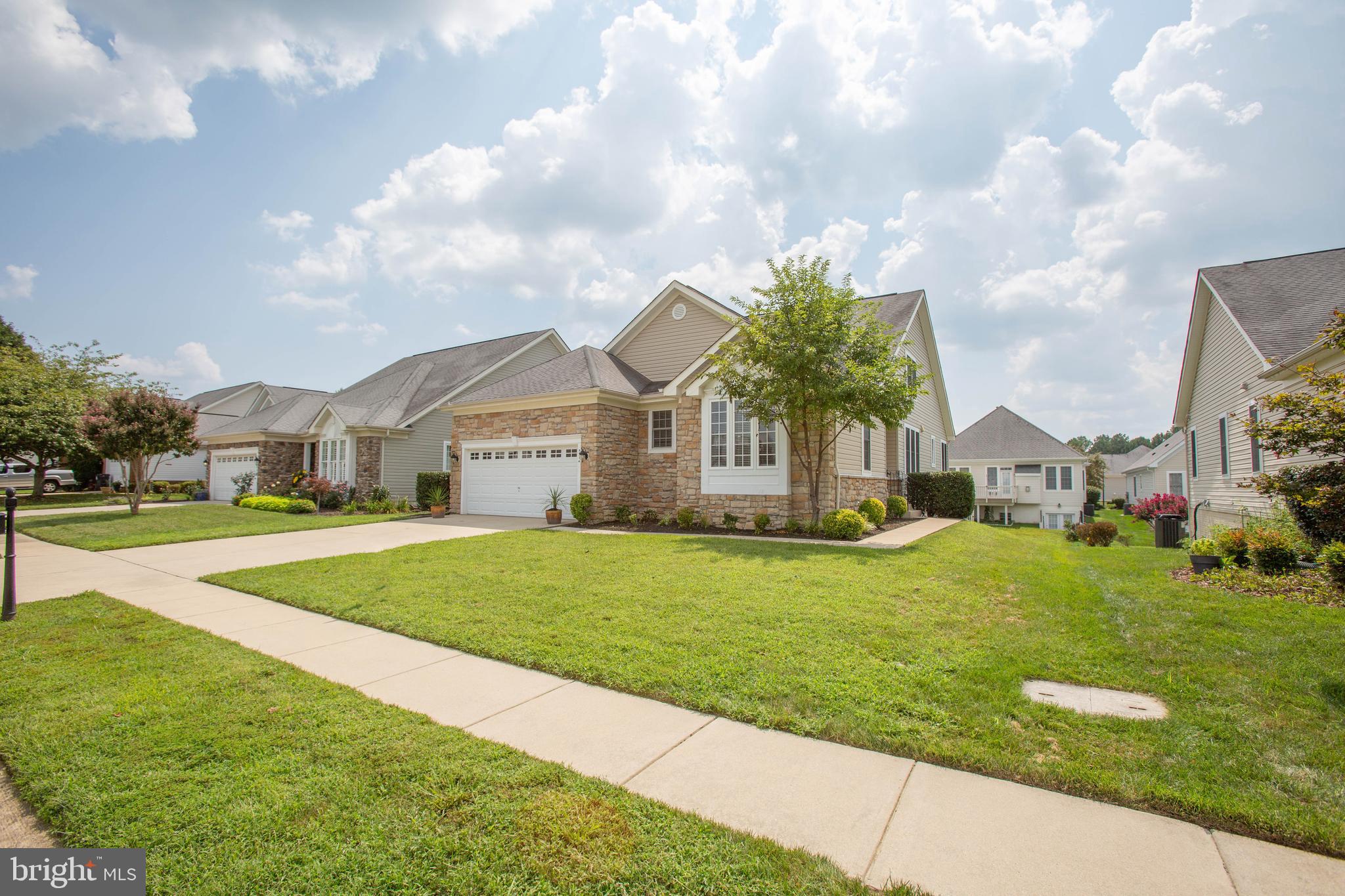 VIRGINIA HERITAGE AT LEE'S PARK - Residential