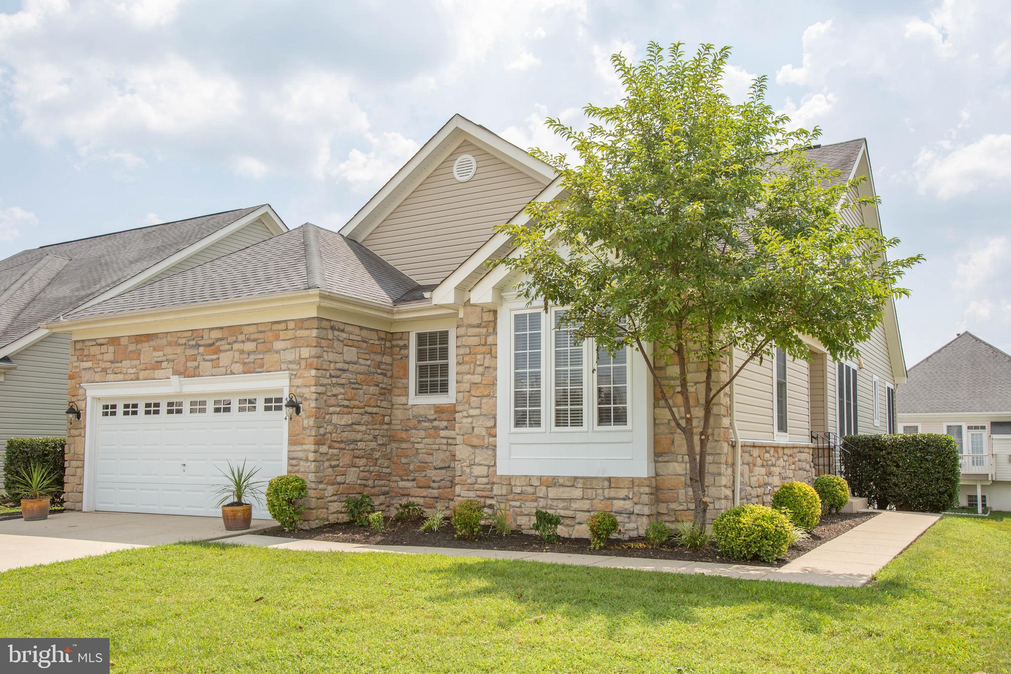VIRGINIA HERITAGE AT LEE'S PARK - Residential