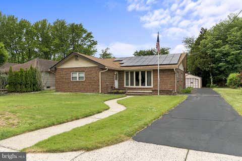 Homes For Rent - 819 Mercer Street<br/> CHERRY HILL, NJ 08002