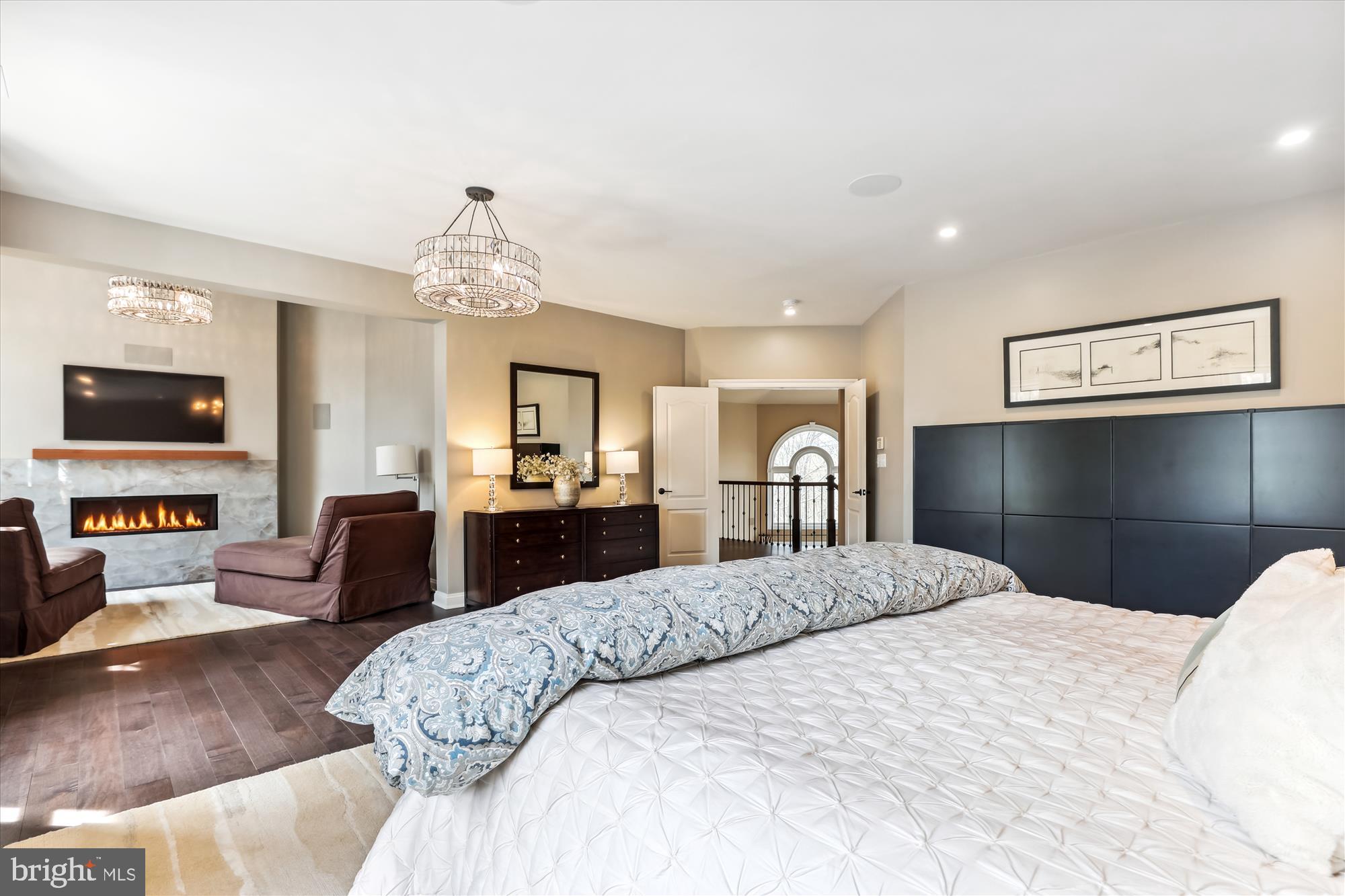 BRIDGES OF OAKTON - Residential