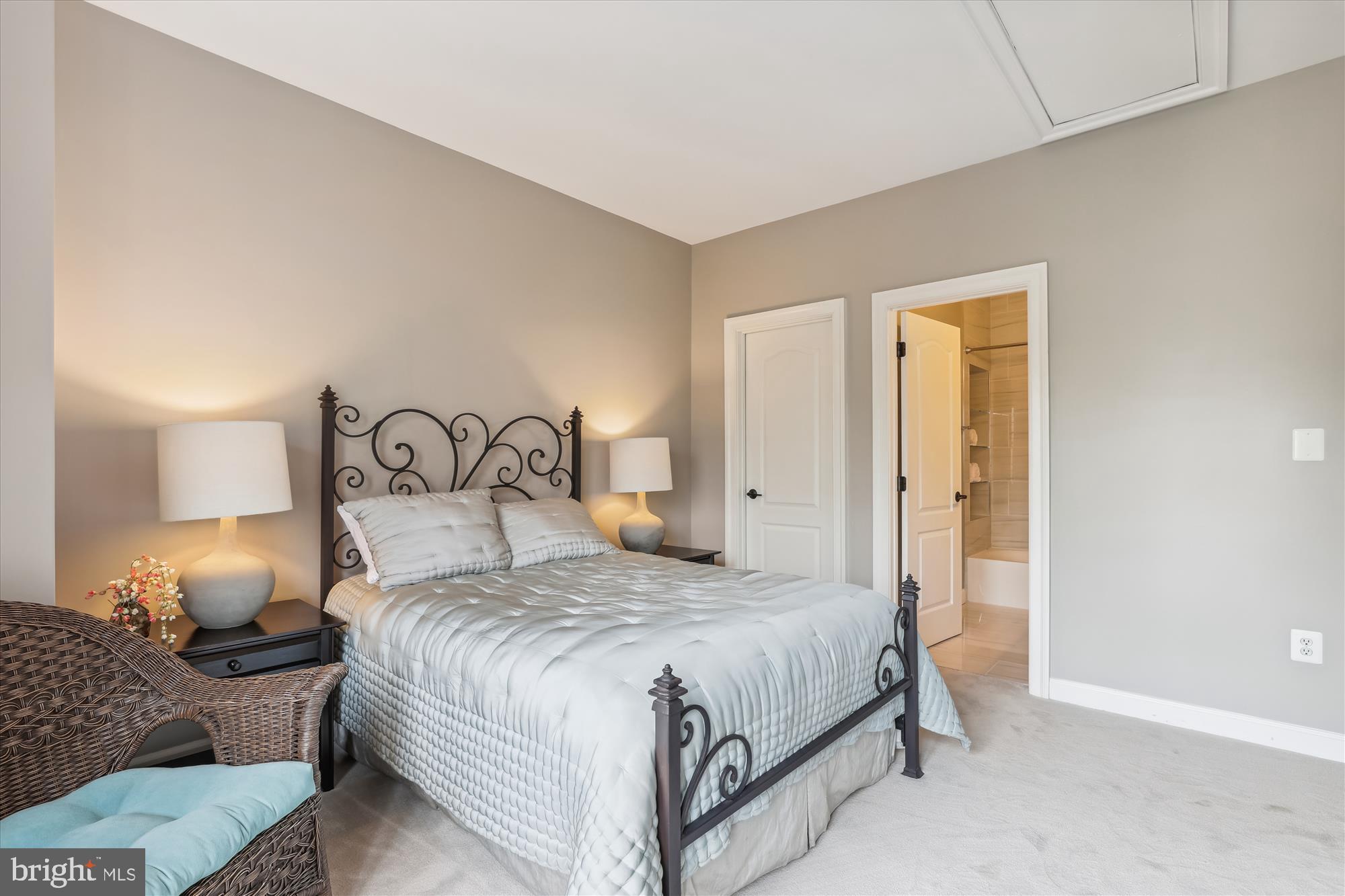 BRIDGES OF OAKTON - Residential