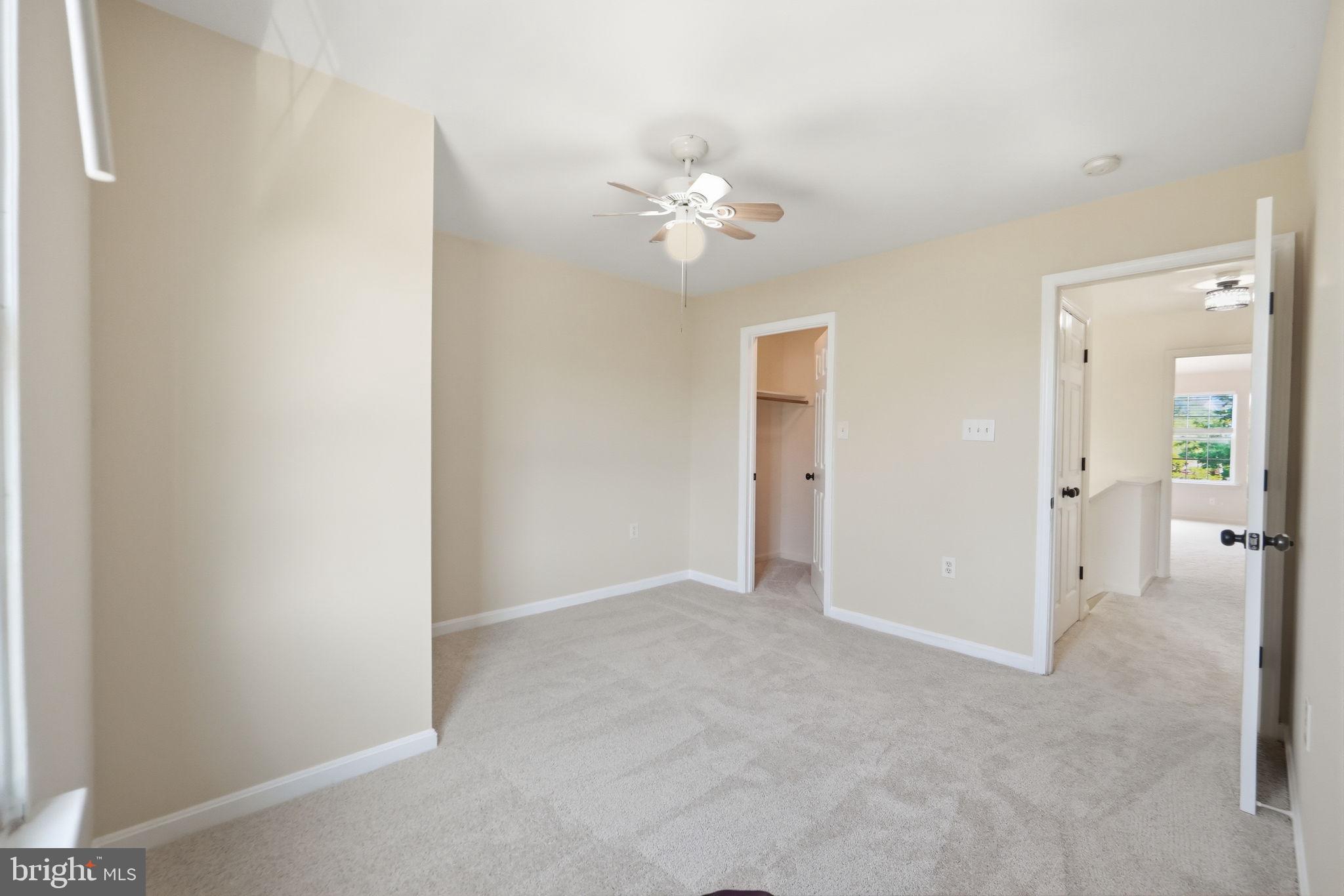 POTOMAC CROSSING - Residential