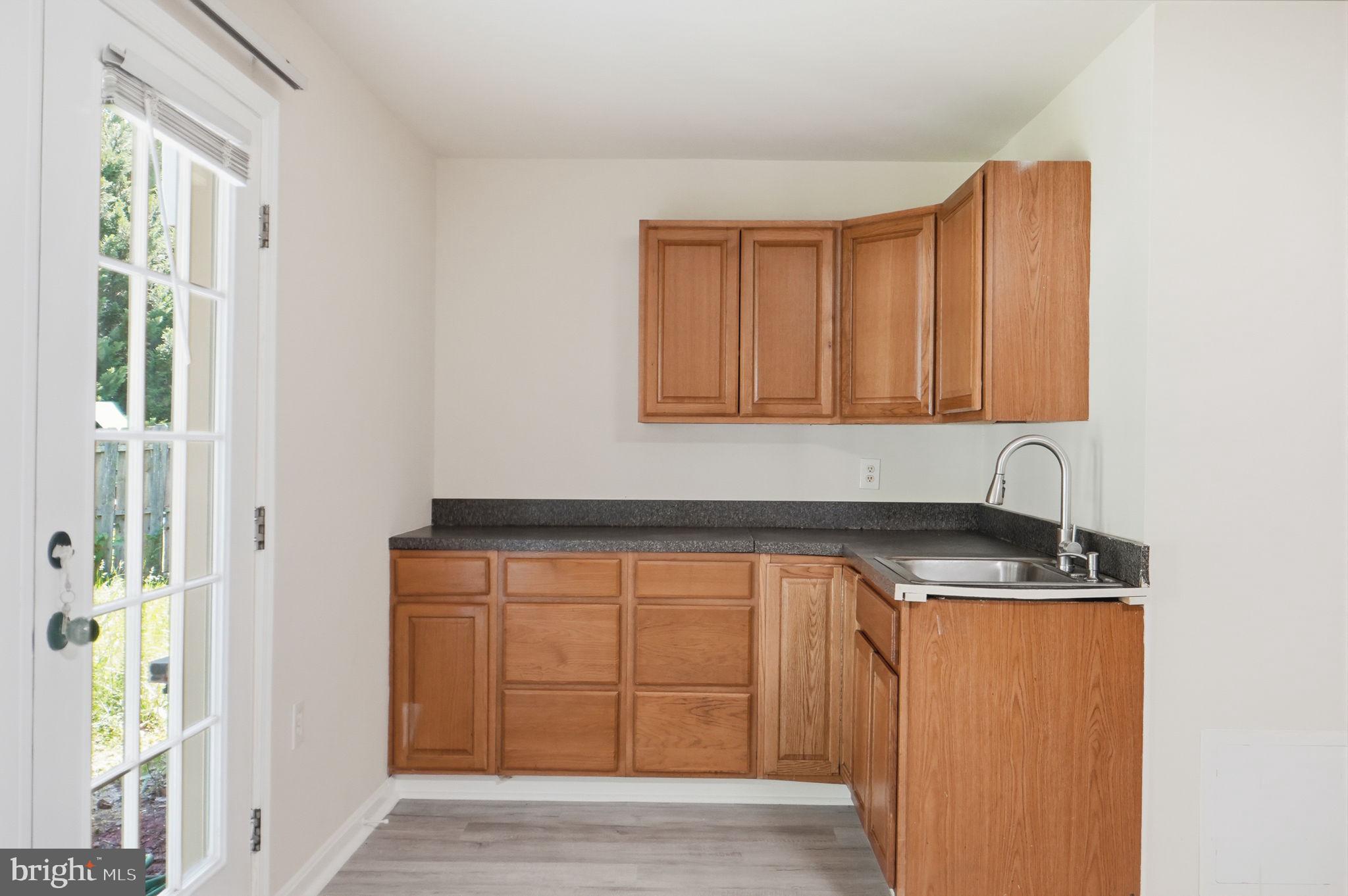 POTOMAC CROSSING - Residential