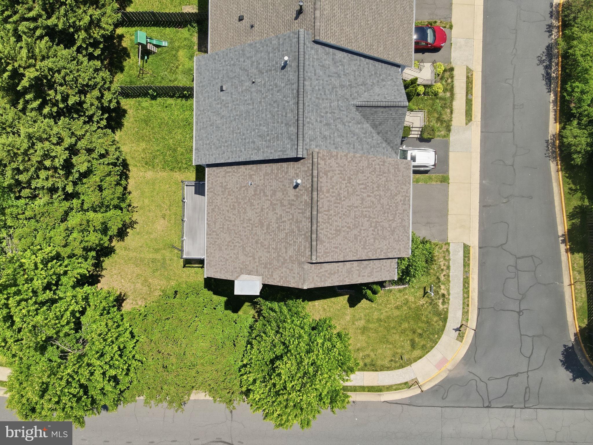 POTOMAC CROSSING - Residential
