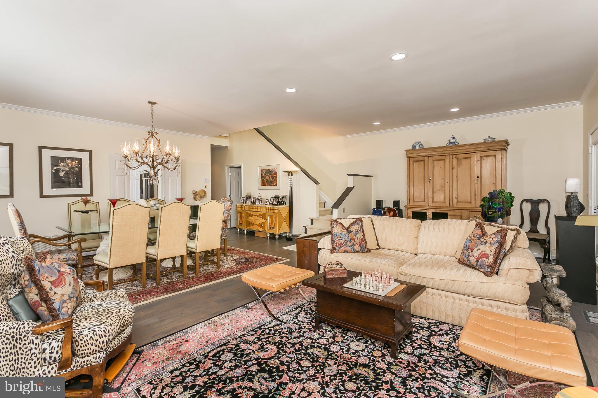 NORTH ROLAND PARK - Residential