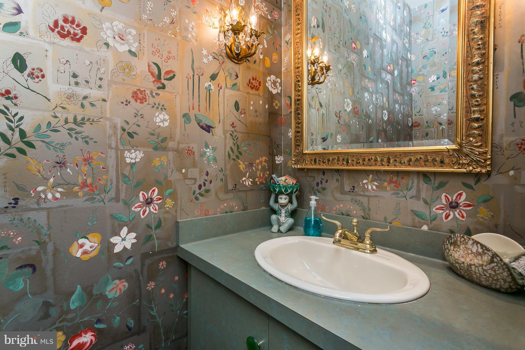 NORTH ROLAND PARK - Residential