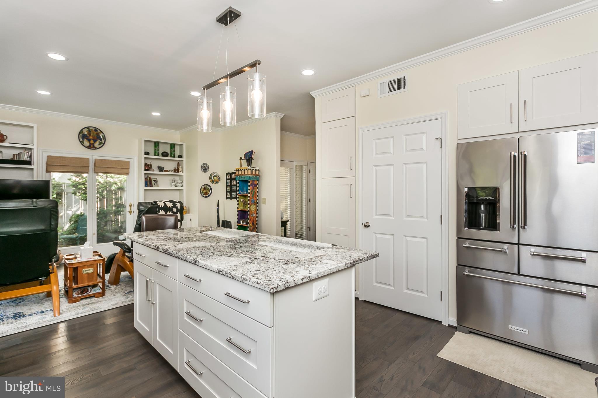 NORTH ROLAND PARK - Residential