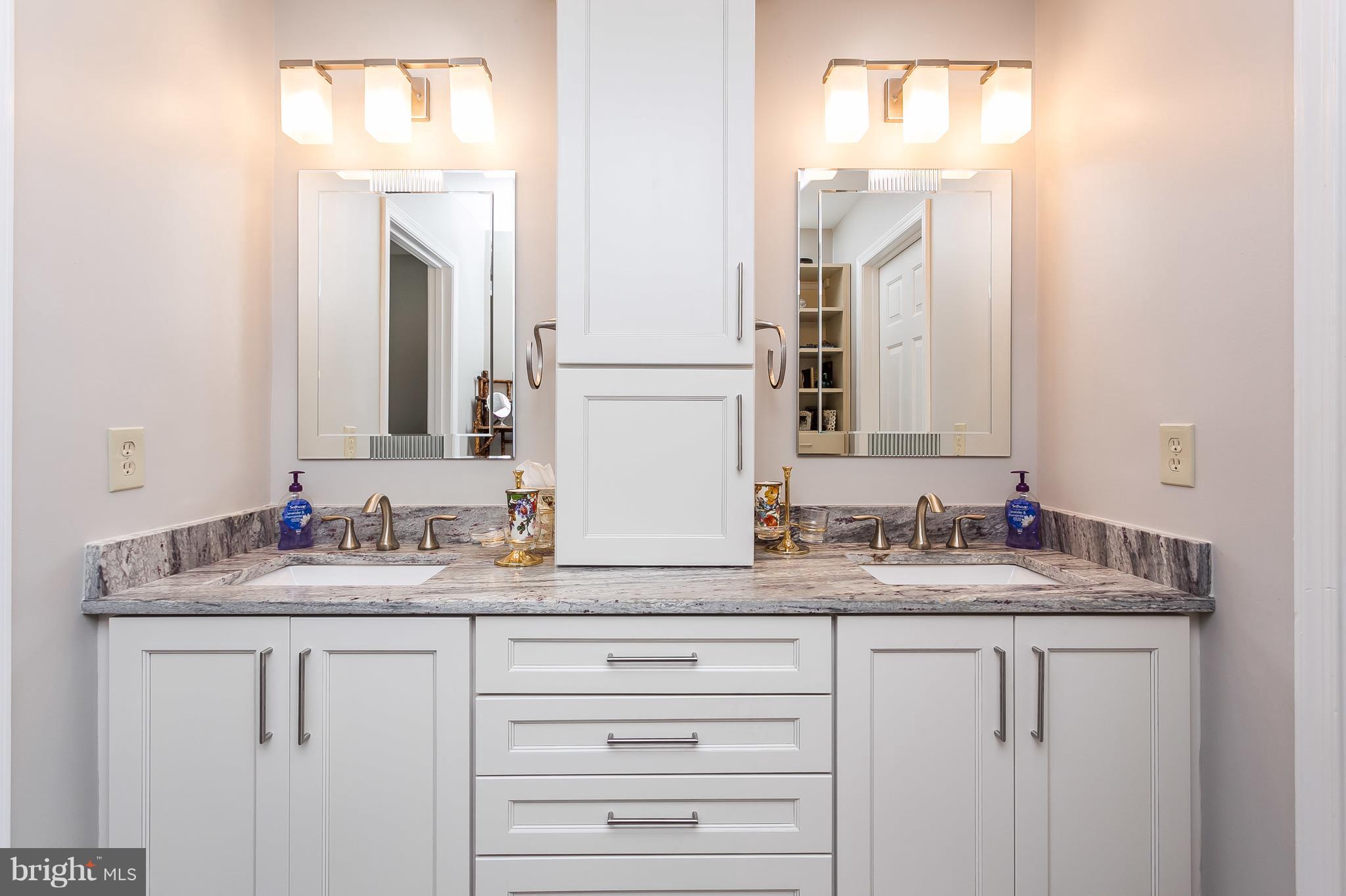 NORTH ROLAND PARK - Residential