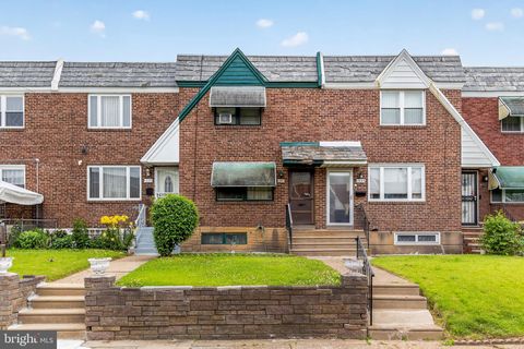 Townhouse For Sale - 1937 S 29th Street<br/> PHILADELPHIA, PA 19145