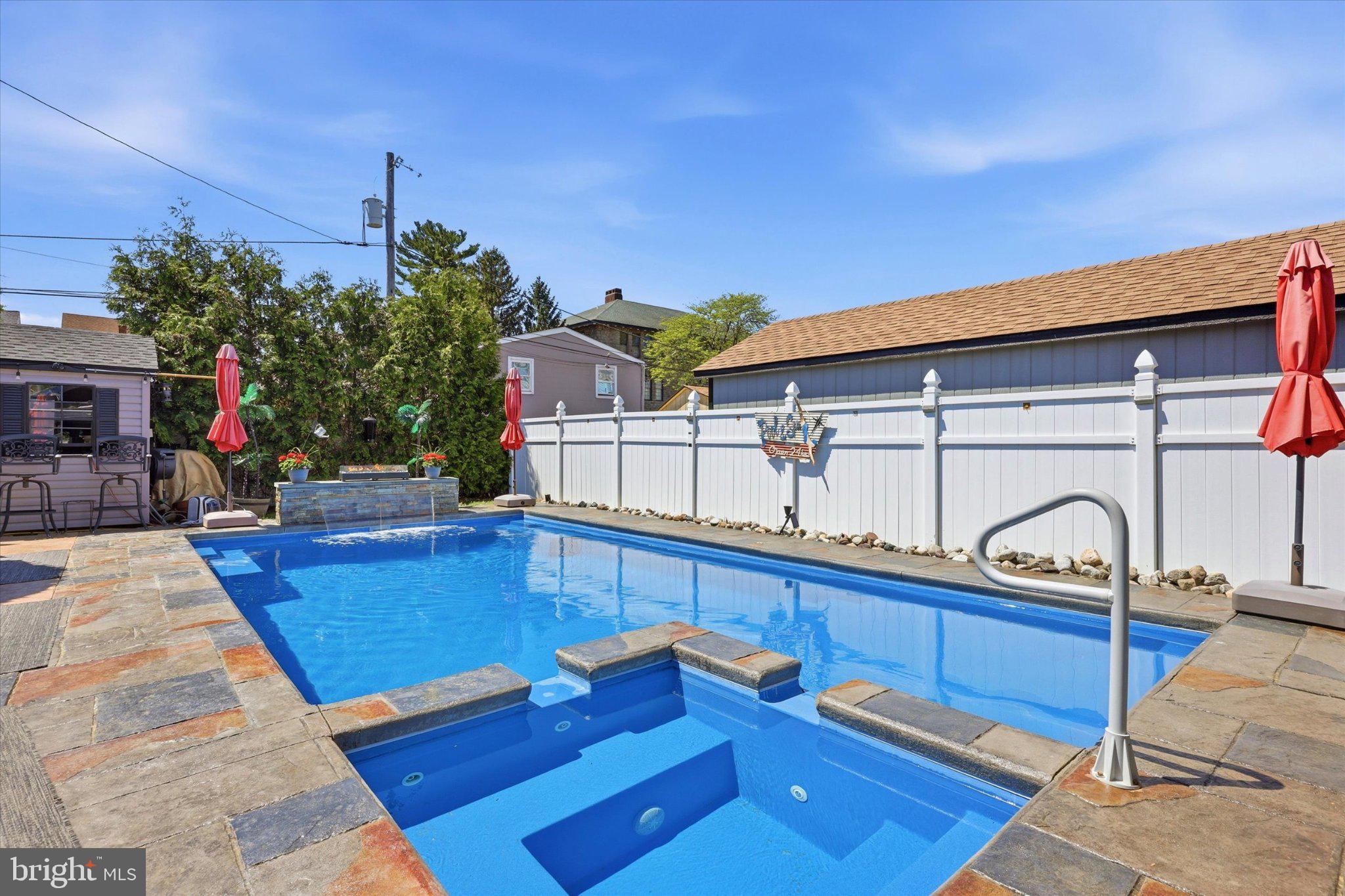 BRISTOL - Residential